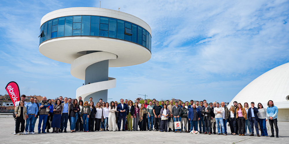 ebrokerTeam Day